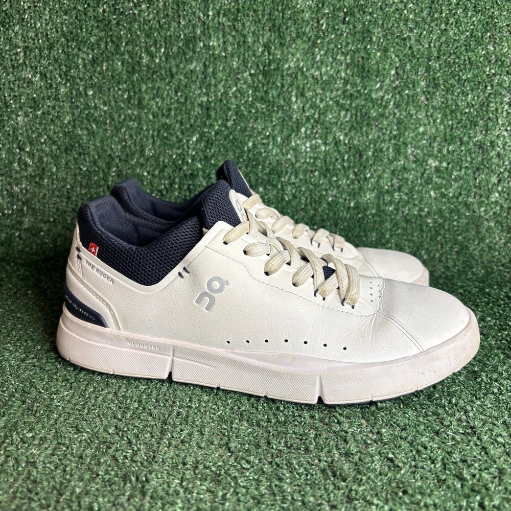 On Cloud The Roger Advantage Tennis Minimalist Sneaker White Navy Womens Sz 7.5